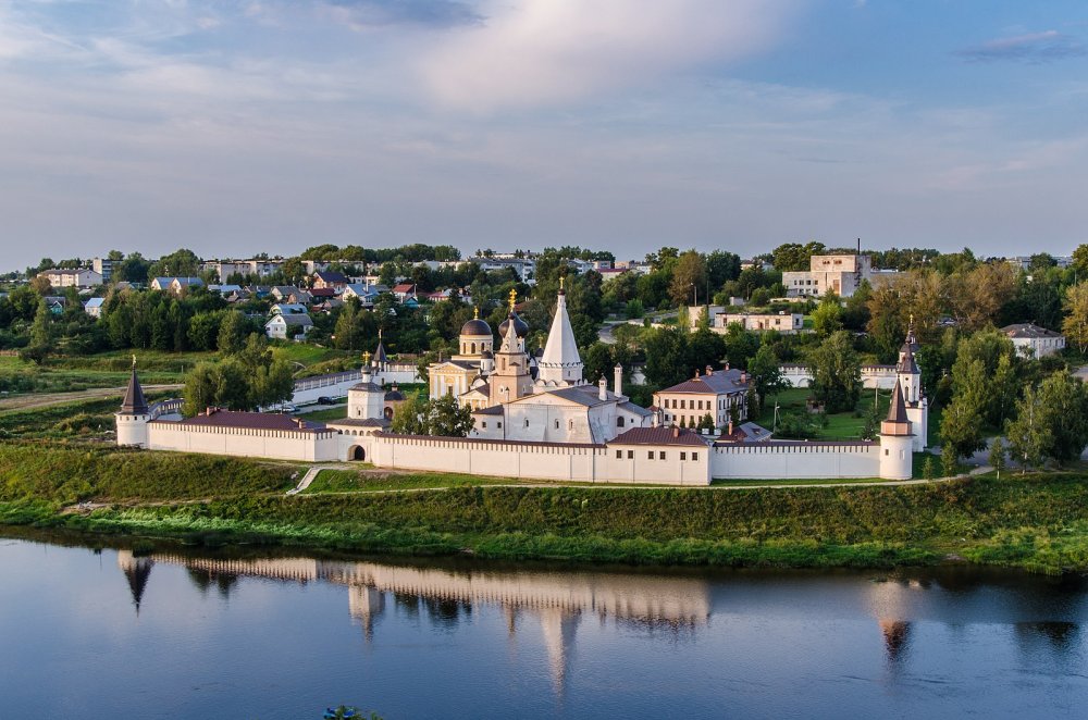 Благотворительная поддержка Дома паломника при Старицком Свято-Успенском монастыре